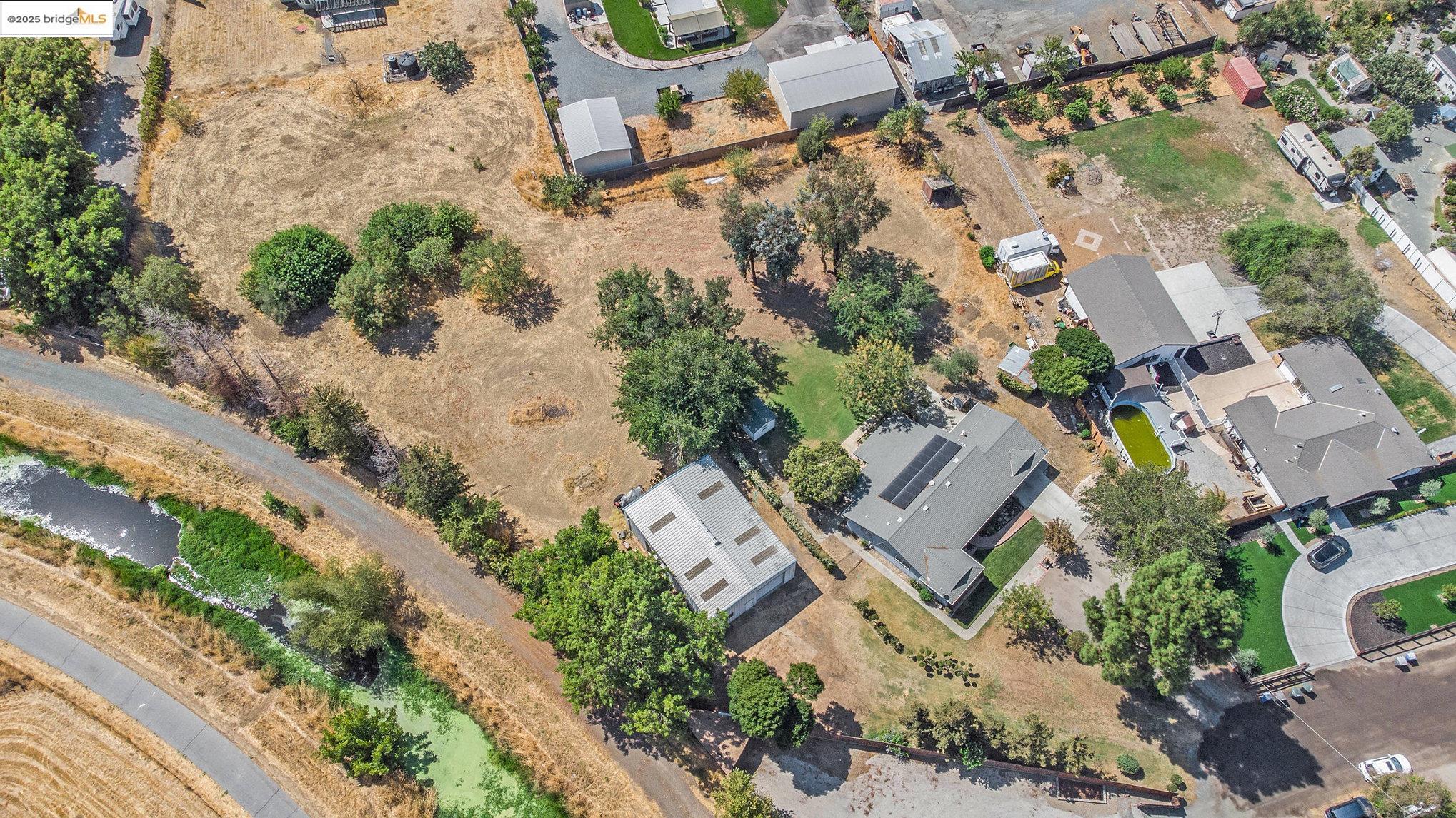81 Yula Way Oakley, CA 94561 - Photo 25 of 44 an aerial view of a city