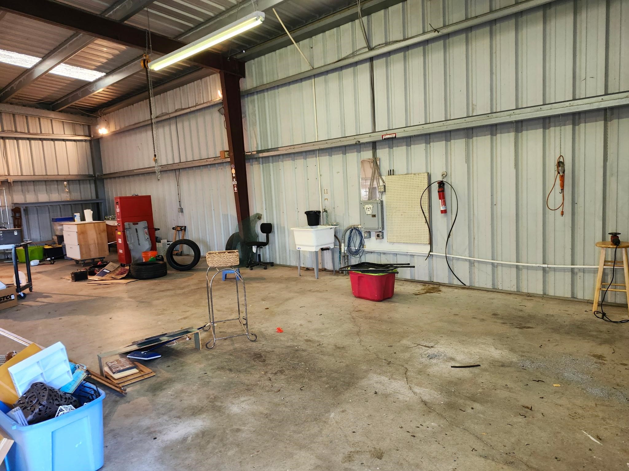 81 Yula Way Oakley, CA 94561 - Photo 43 of 44 a view of a room with gym equipment