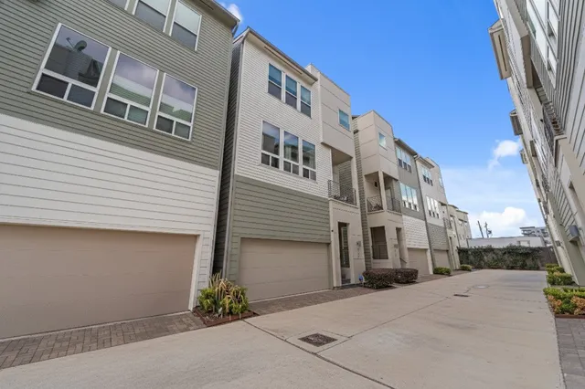 $475,000 | 959 West 17th Street, Houston, TX 77008