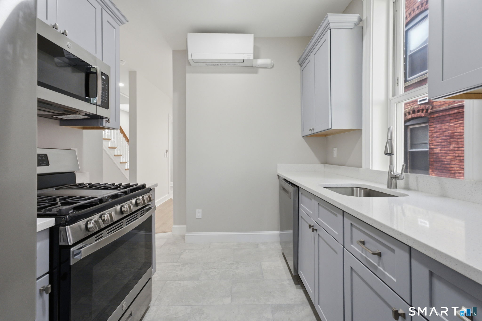 41 Center Street Hartford, CT 06120 - Photo 20 of 38