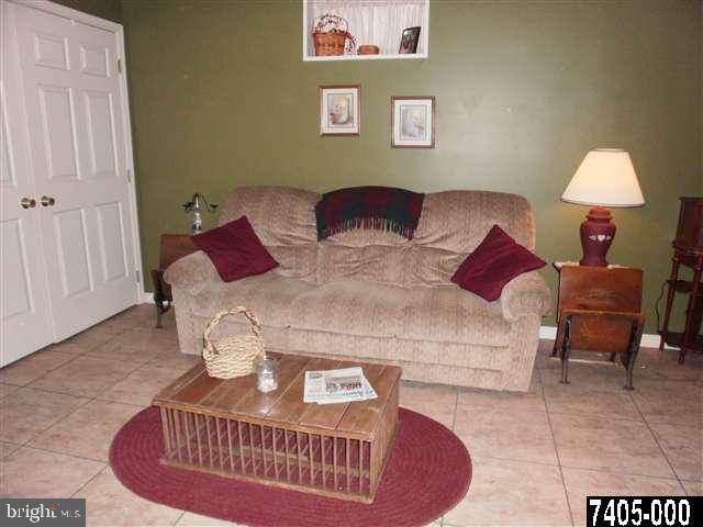 604 Chambers Ridge York, PA 17402 - Photo 10 of 19 Gallery Image 10