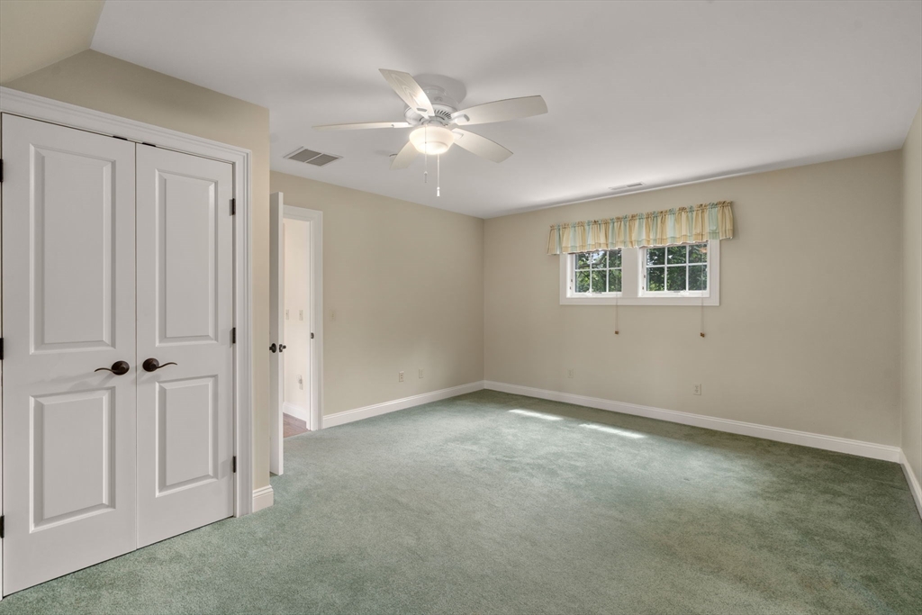 126 R Mt Pleasant Avenue Gloucester, MA 01930 - Photo 18 of 27