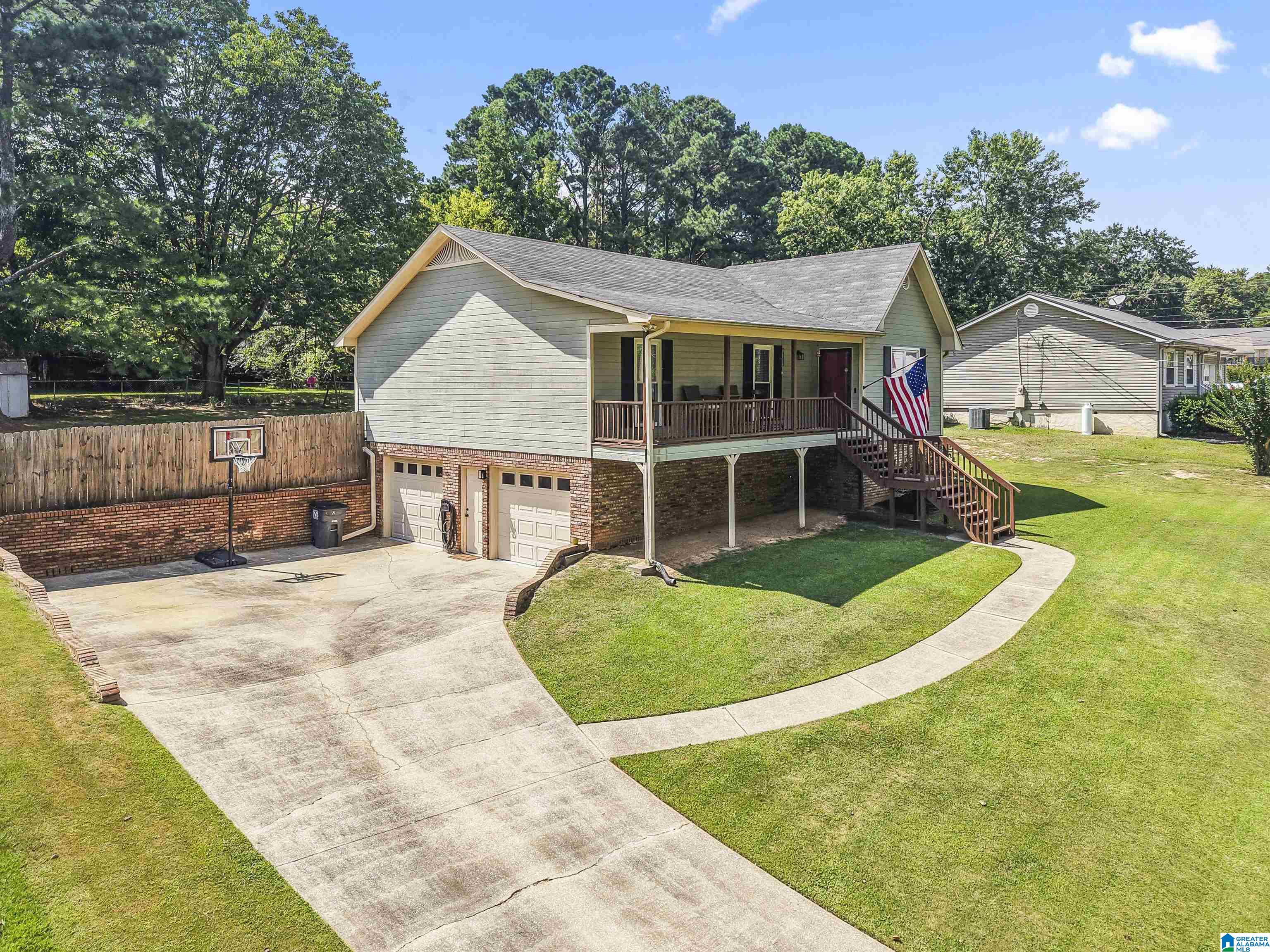 6344 Spring Hollow Road Gardendale, AL 35071 - Photo 2 of 34