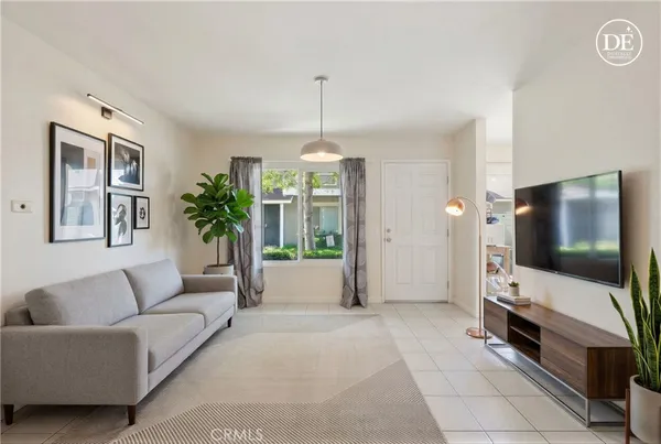 $3,200 | 5428 East Snow Wood Circle, Unit 82, Anaheim, CA 92807