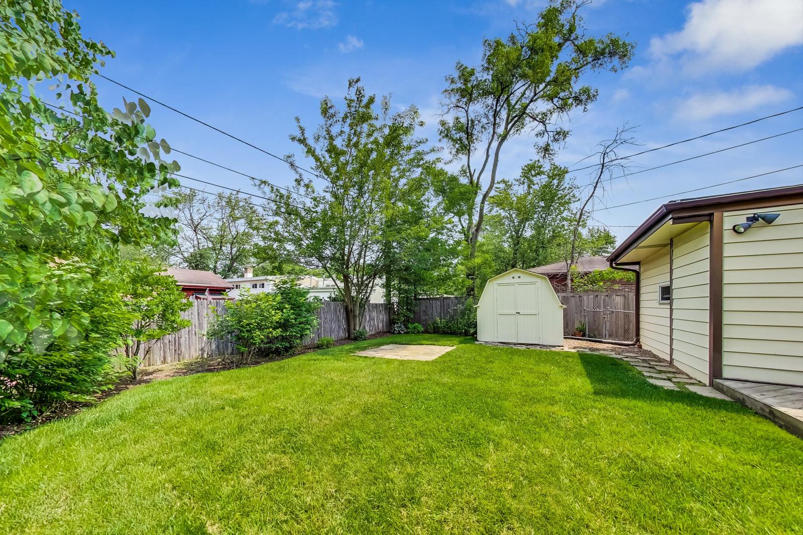 304 Voltz Road Northbrook, IL 60062 - Photo 23 of 26