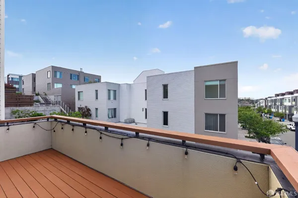 $5,300 | 100 Coleman Street, San Francisco, CA 94124