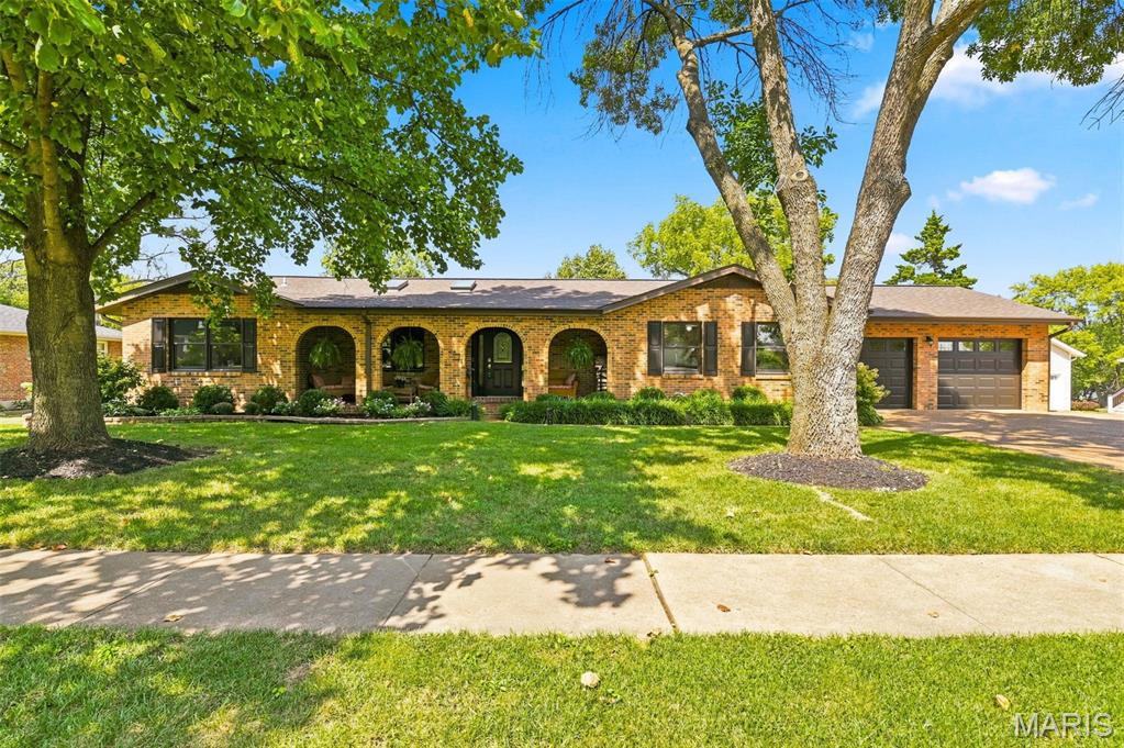 7001 Weber Road St. Louis, MO 63123 - Photo 1 of 71 Gallery Image 1