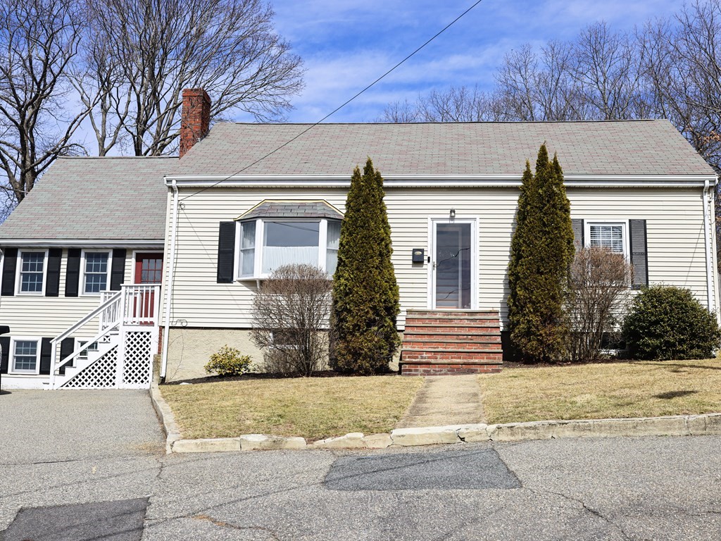 26 Stangus Road Lynn, MA 01905 - Photo 1 of 33 Gallery Image 1