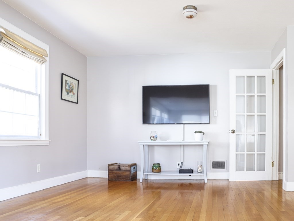 26 Stangus Road Lynn, MA 01905 - Photo 12 of 33 Gallery Image 12