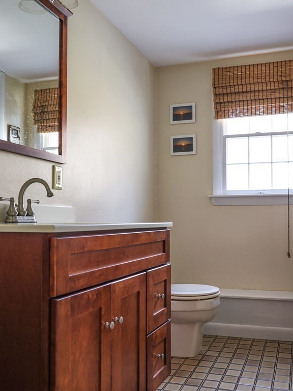 26 Stangus Road Lynn, MA 01905 - Photo 21 of 33 Gallery Image 21