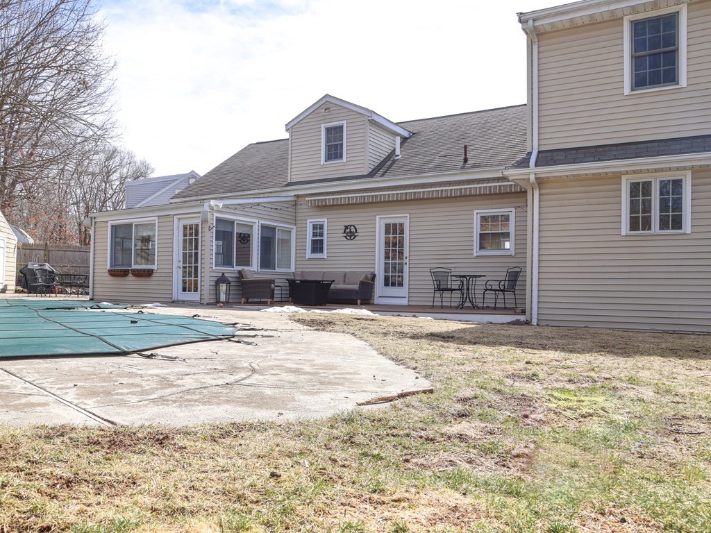 26 Stangus Road Lynn, MA 01905 - Photo 3 of 33 Gallery Image 3