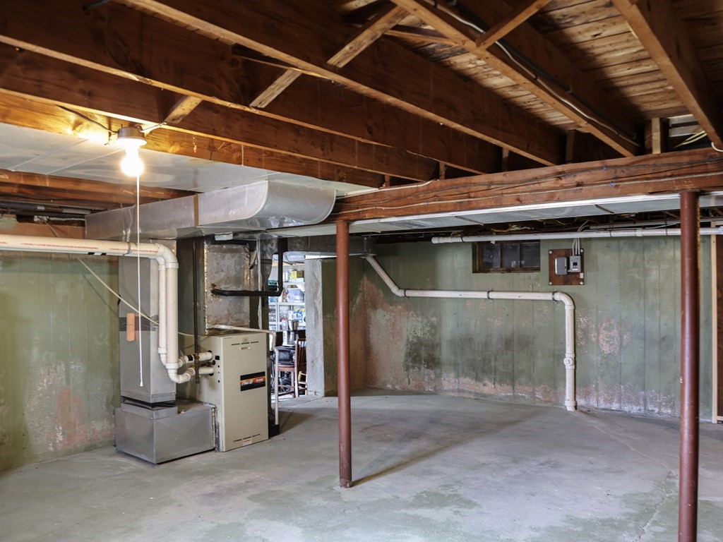 26 Stangus Road Lynn, MA 01905 - Photo 32 of 33 Gallery Image 32