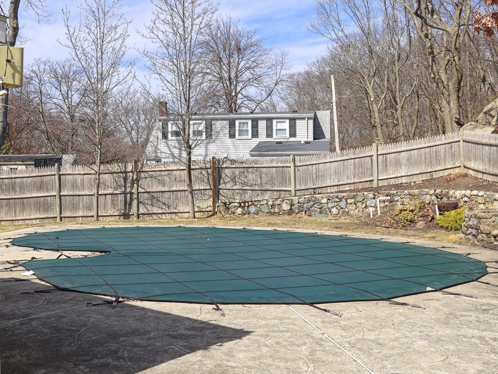 26 Stangus Road Lynn, MA 01905 - Photo 4 of 33 Gallery Image 4