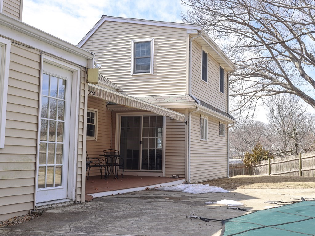 26 Stangus Road Lynn, MA 01905 - Photo 5 of 33 Gallery Image 5