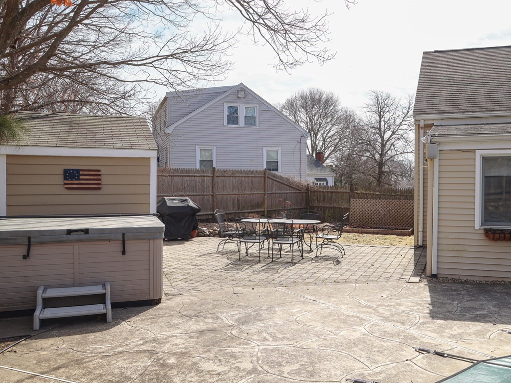 26 Stangus Road Lynn, MA 01905 - Photo 6 of 33 Gallery Image 6