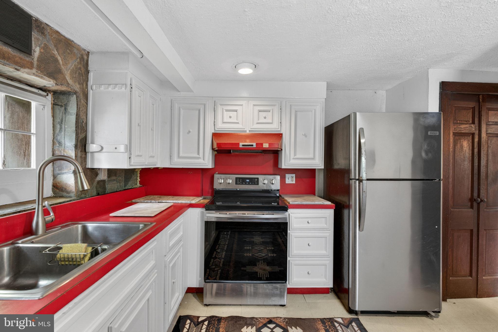 5019 Wetheredsville Road Baltimore, MD 21207 - Photo 12 of 50
