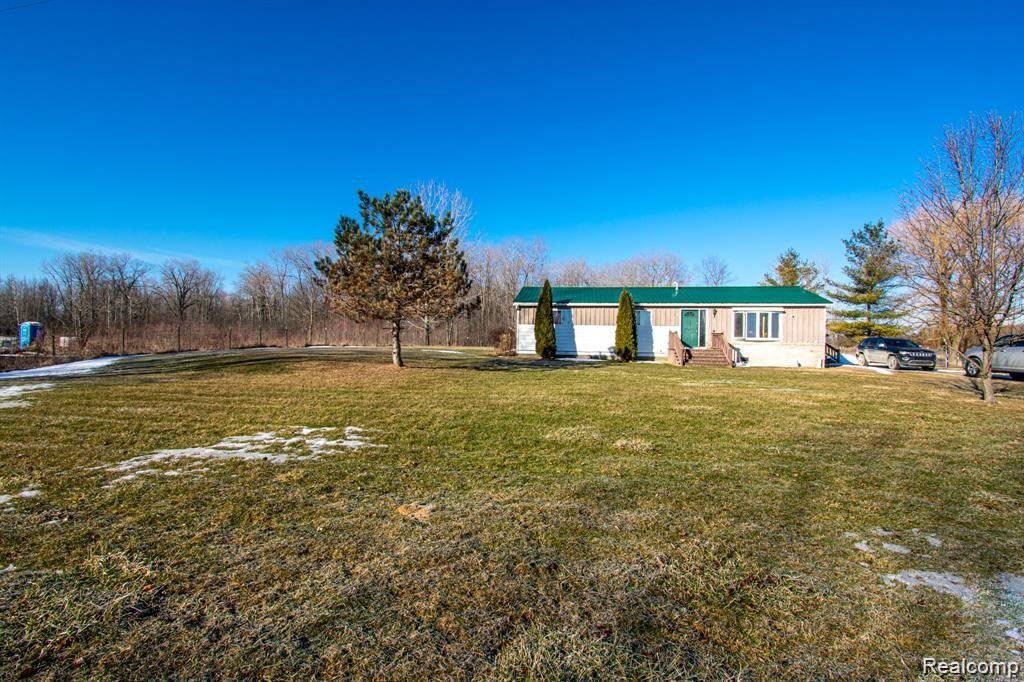 8620 Melvin Road Melvin, MI 48454 - Photo 3 of 24 Front of House