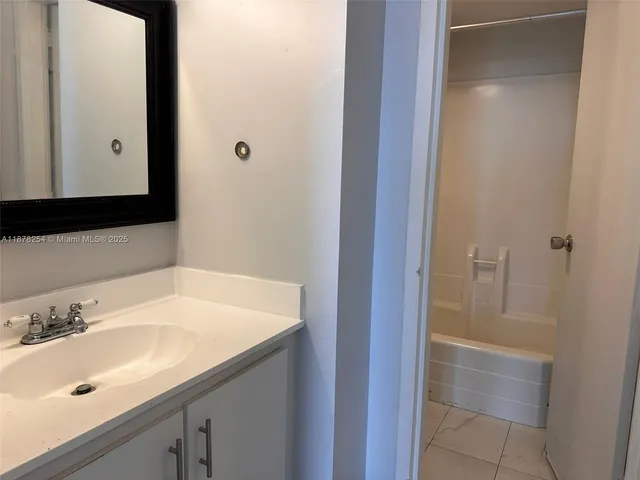 $185,000 | 2350 Northeast 135th Street, Unit 1406, North Miami, FL 33181