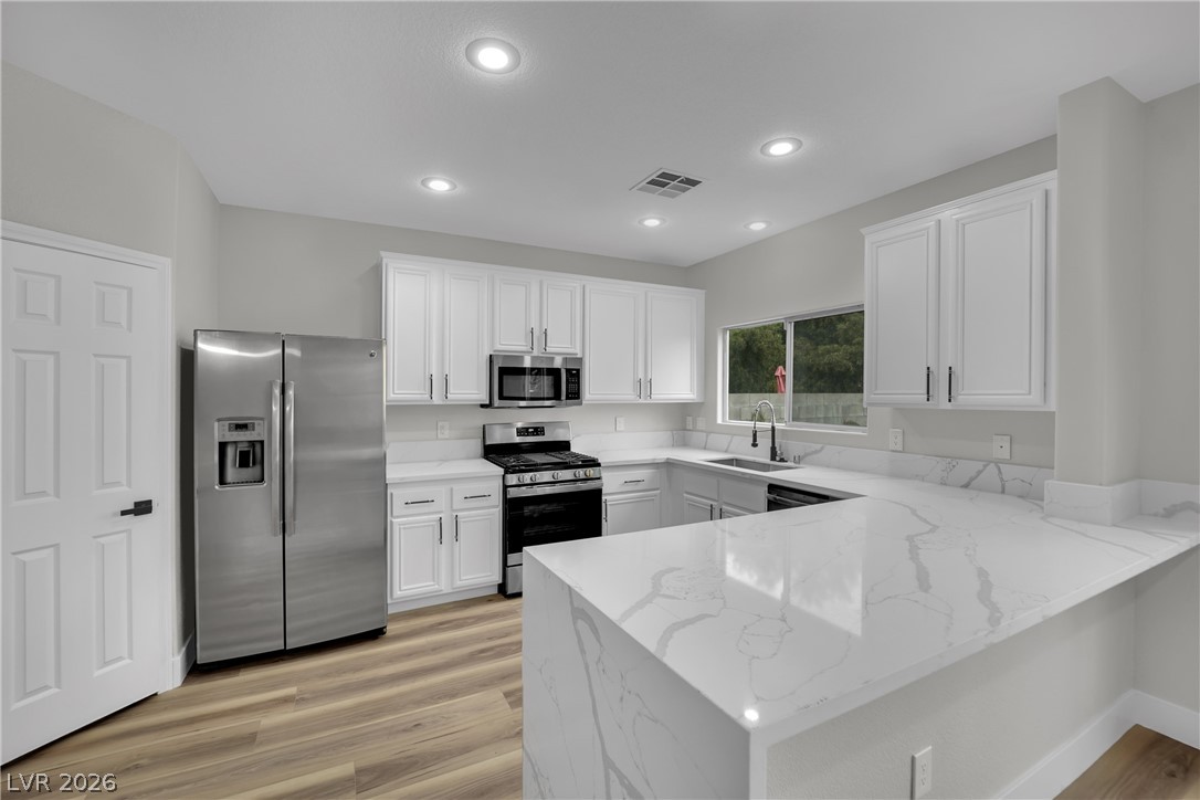 156 Rancho Maria Street Las Vegas, NV 89148 - Photo 4 of 32