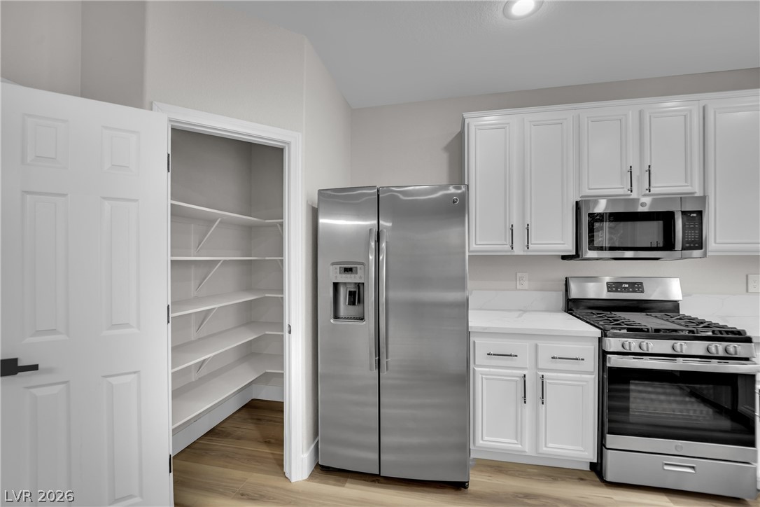 156 Rancho Maria Street Las Vegas, NV 89148 - Photo 5 of 32