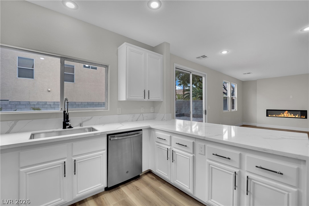 156 Rancho Maria Street Las Vegas, NV 89148 - Photo 6 of 32