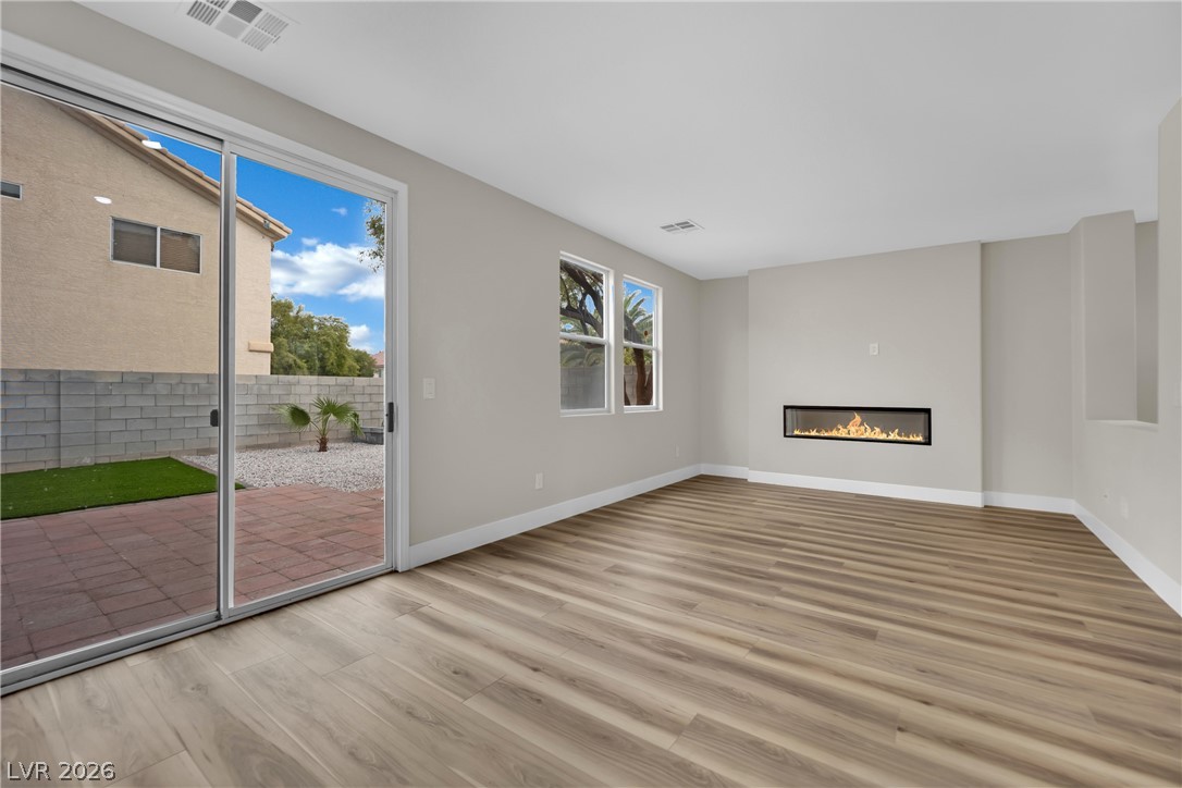 156 Rancho Maria Street Las Vegas, NV 89148 - Photo 7 of 32