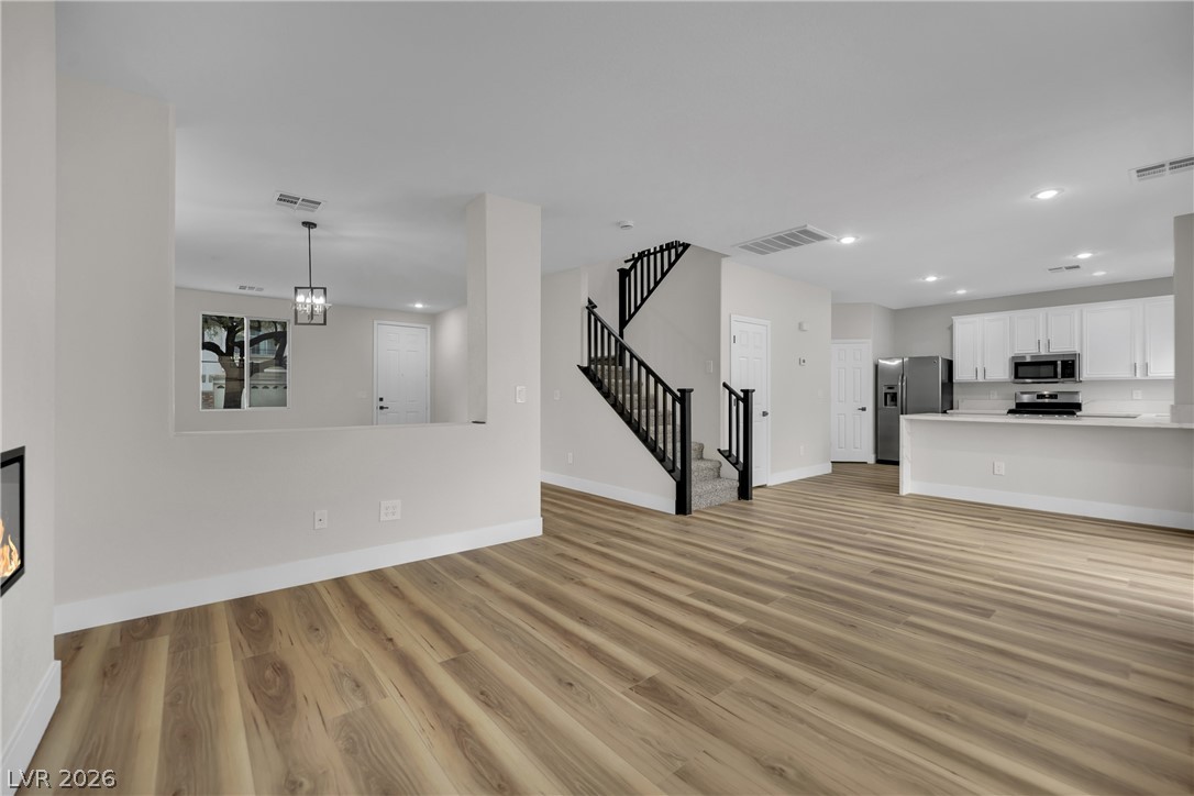 156 Rancho Maria Street Las Vegas, NV 89148 - Photo 8 of 32