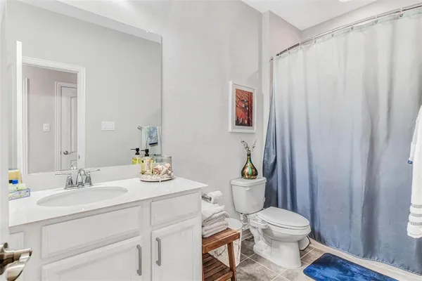 $3,200 | 430 Pasco Road, Garland, TX 75044