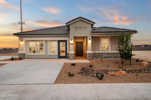 $469,990 | 9368 South Holandes Drive, Apache Junction, AZ 85120