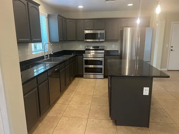 $2,700 | 4182 East Bonanza Road, Gilbert, AZ 85297