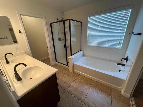 $2,700 | 4182 East Bonanza Road, Gilbert, AZ 85297