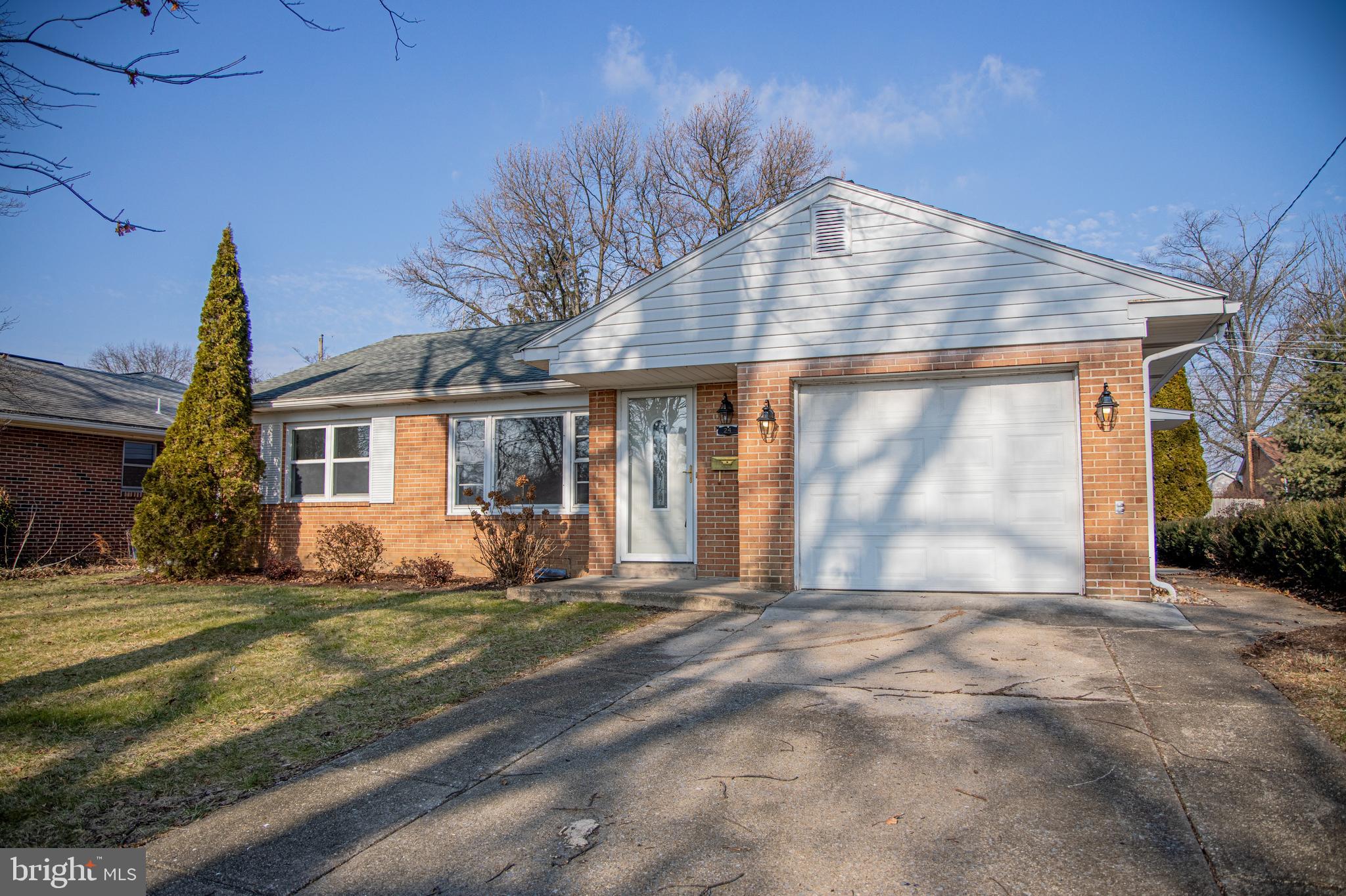 24 Fargreen Road Camp Hill, PA 17011 - Photo 1 of 14 Gallery Image 1