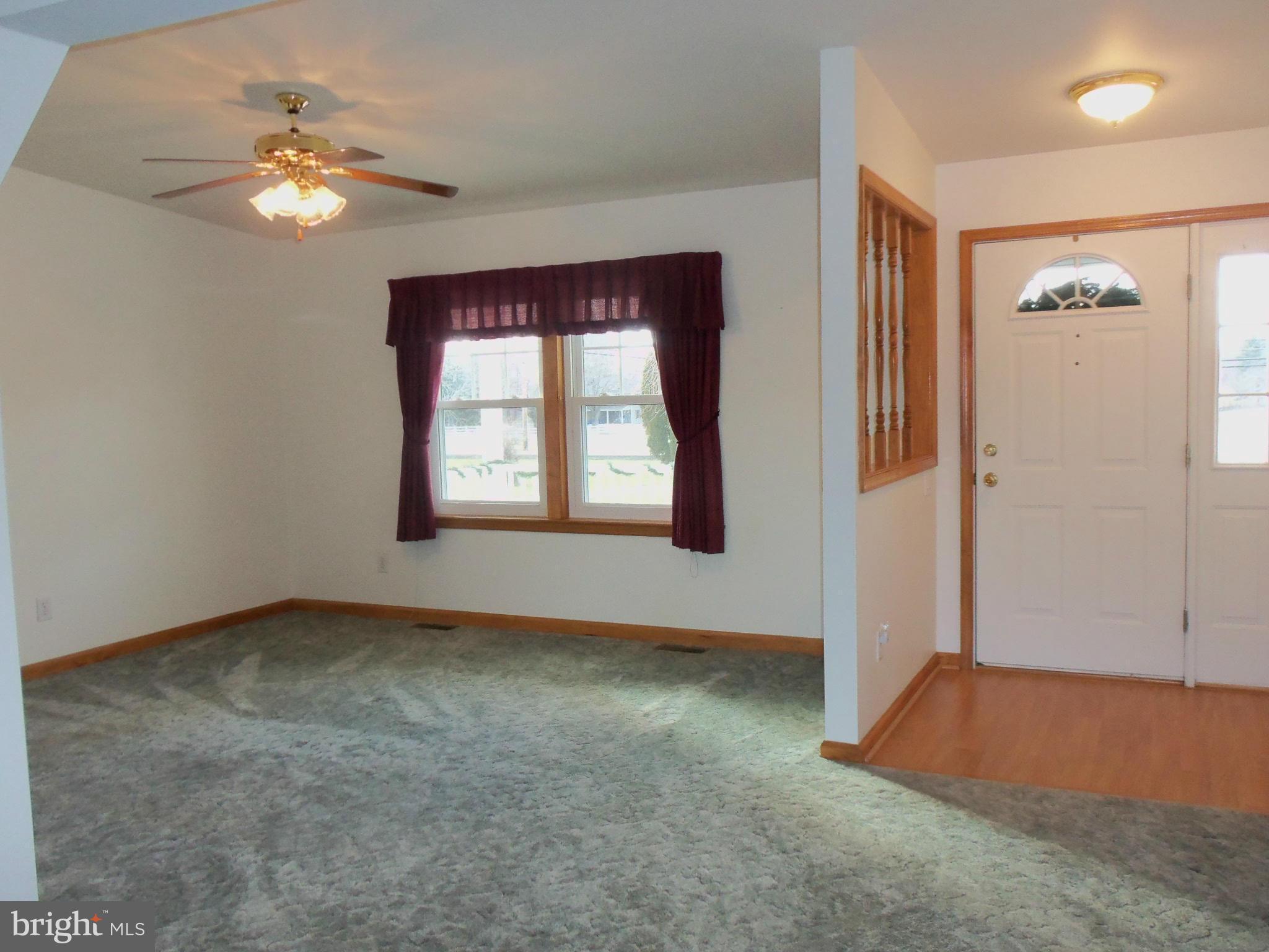 421 Calvary Road Churchville, MD 21028 - Photo 8 of 24 Living Room