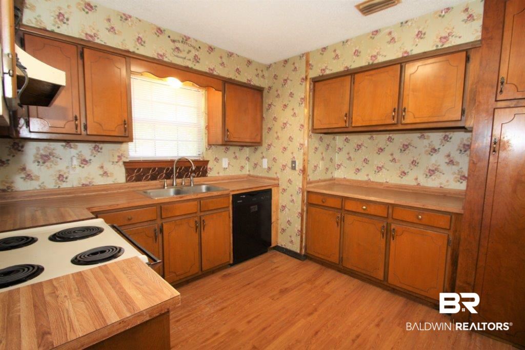 1575 Wagon Wheel Drive Semmes, AL 36575 - Photo 4 of 12