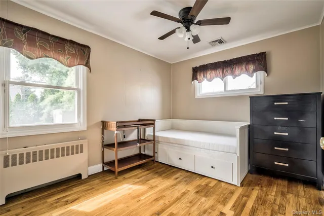 $775,000 | 11 Jamaica Avenue, Plainview, NY 11803