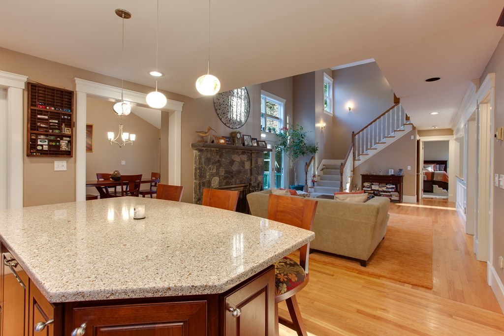 61 Sterling Road Holden, MA 01522 - Photo 4 of 28