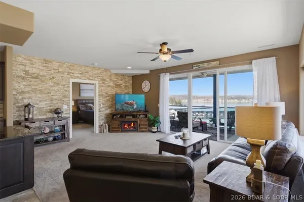 $439,900 | 18061 Blue Anchor Drive, Unit 643, Gravois Mills, MO 65037