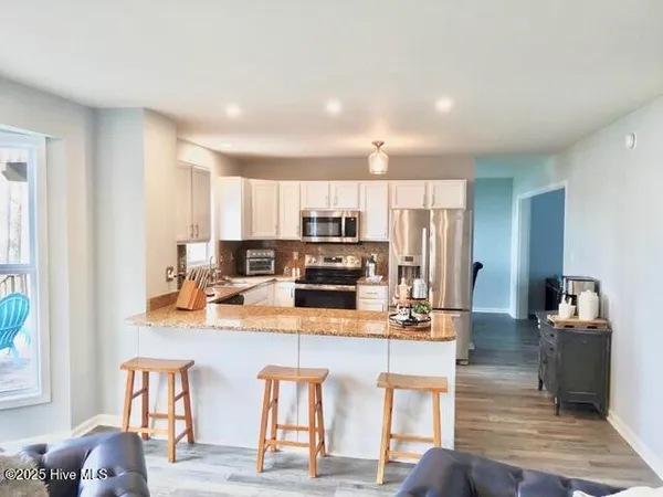 $585,000 | 20 Bay Point Road, Merritt, NC 28556