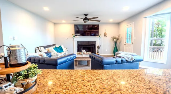 $585,000 | 20 Bay Point Road, Merritt, NC 28556