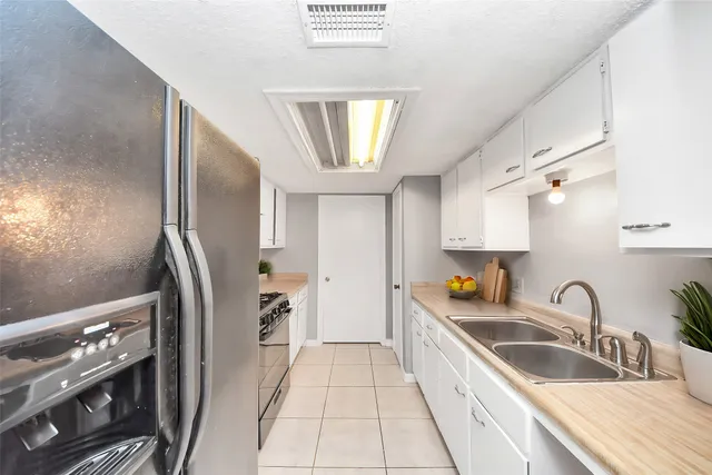 $199,999 | 547 Walston Lane, Houston, TX 77060