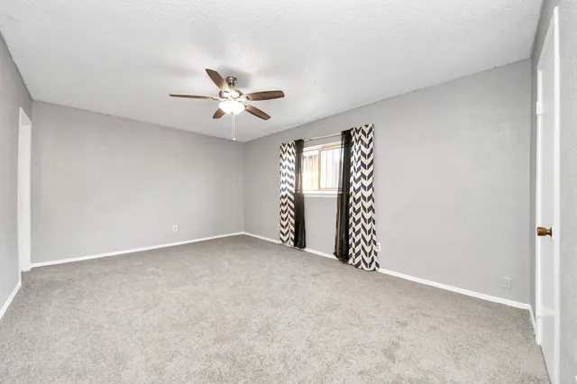 $199,999 | 547 Walston Lane, Houston, TX 77060