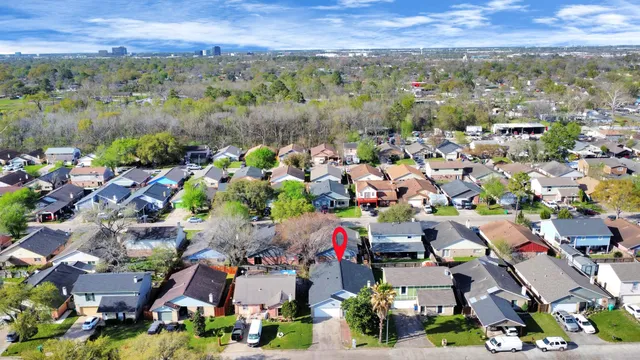 $199,999 | 547 Walston Lane, Houston, TX 77060