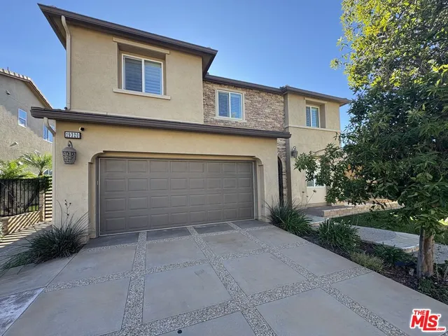 $1,050,000 | 19320 Carranza Lane, Santa Clarita, CA 91350