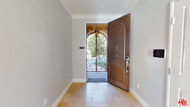 $1,050,000 | 19320 Carranza Lane, Santa Clarita, CA 91350