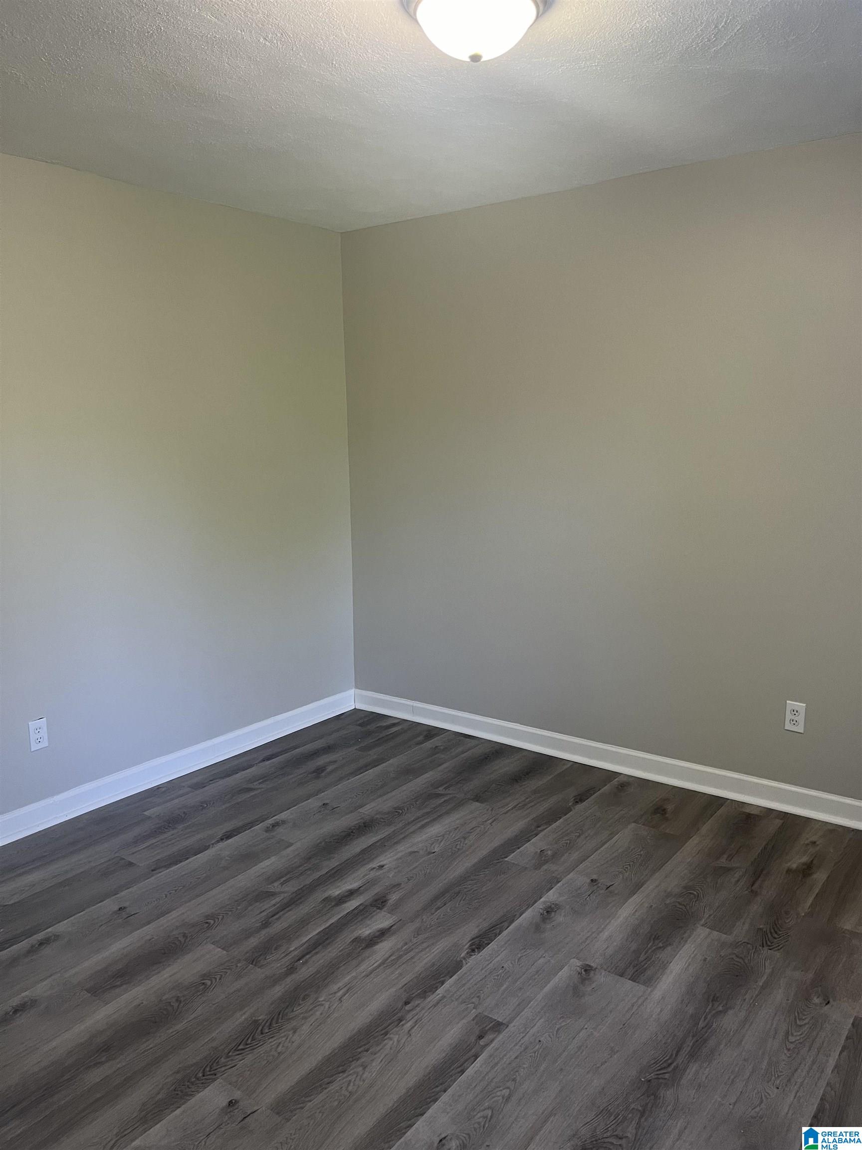 1624 16th Way Southwest Birmingham, AL 35211 - Photo 12 of 26