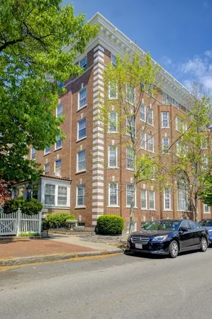 $479,000 | 1572 Massachusetts Avenue, Unit 41, Cambridge, MA 02138