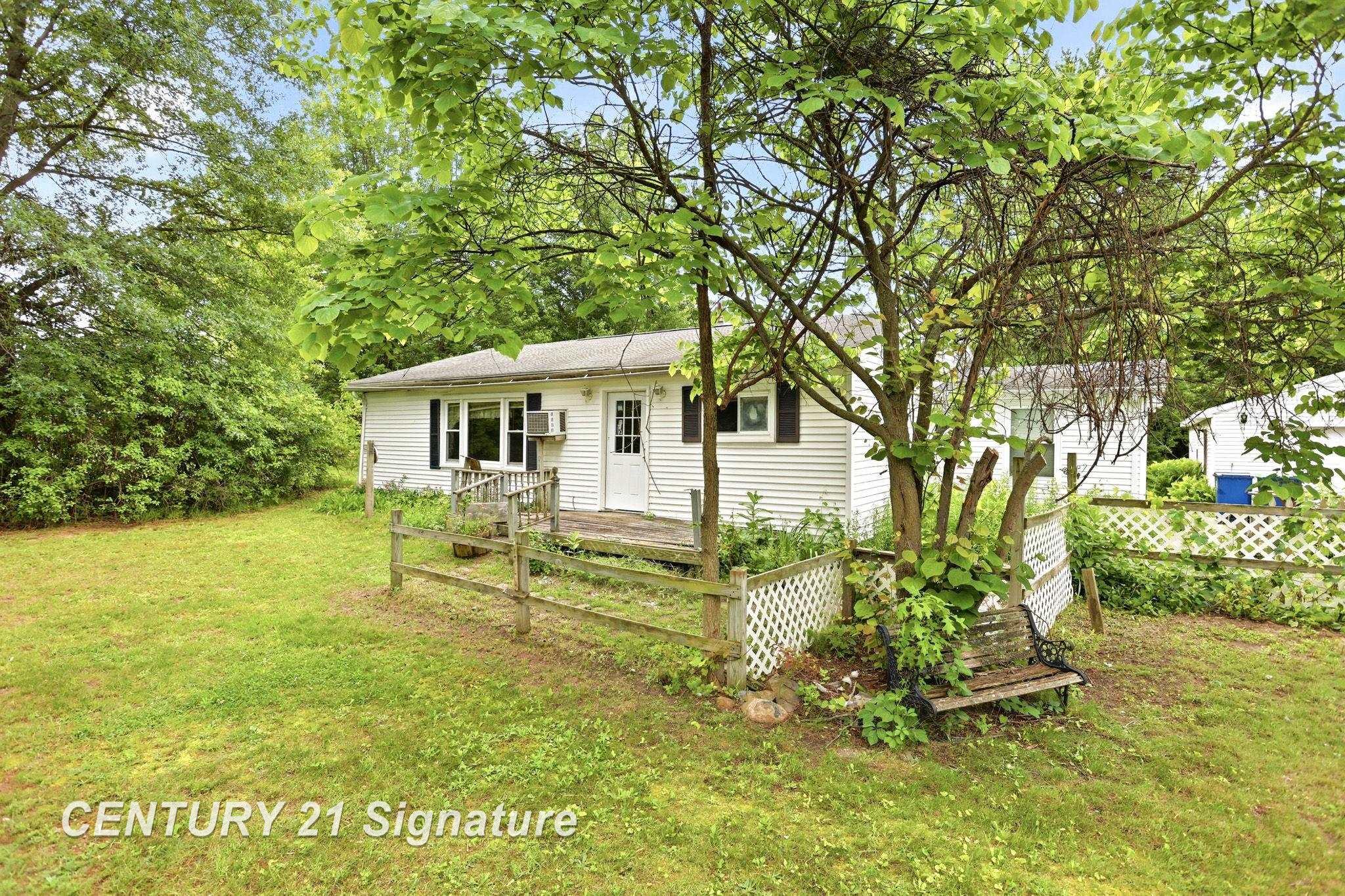 12097 Swan Creek Road Saginaw, MI 48609 - Photo 4 of 28