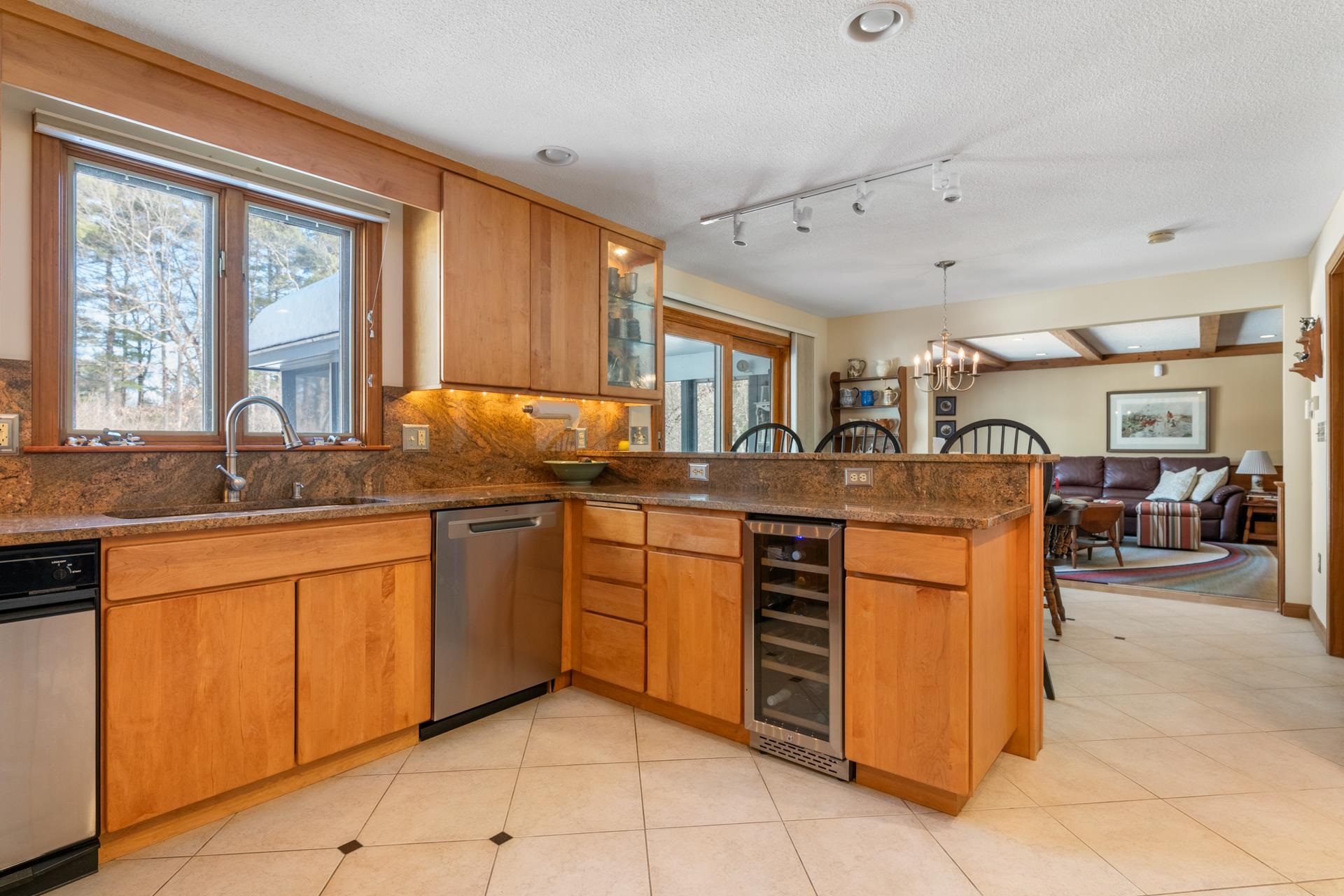 15 Martingale Road Amherst, NH 03031 - Photo 21 of 42 Gallery Image 21