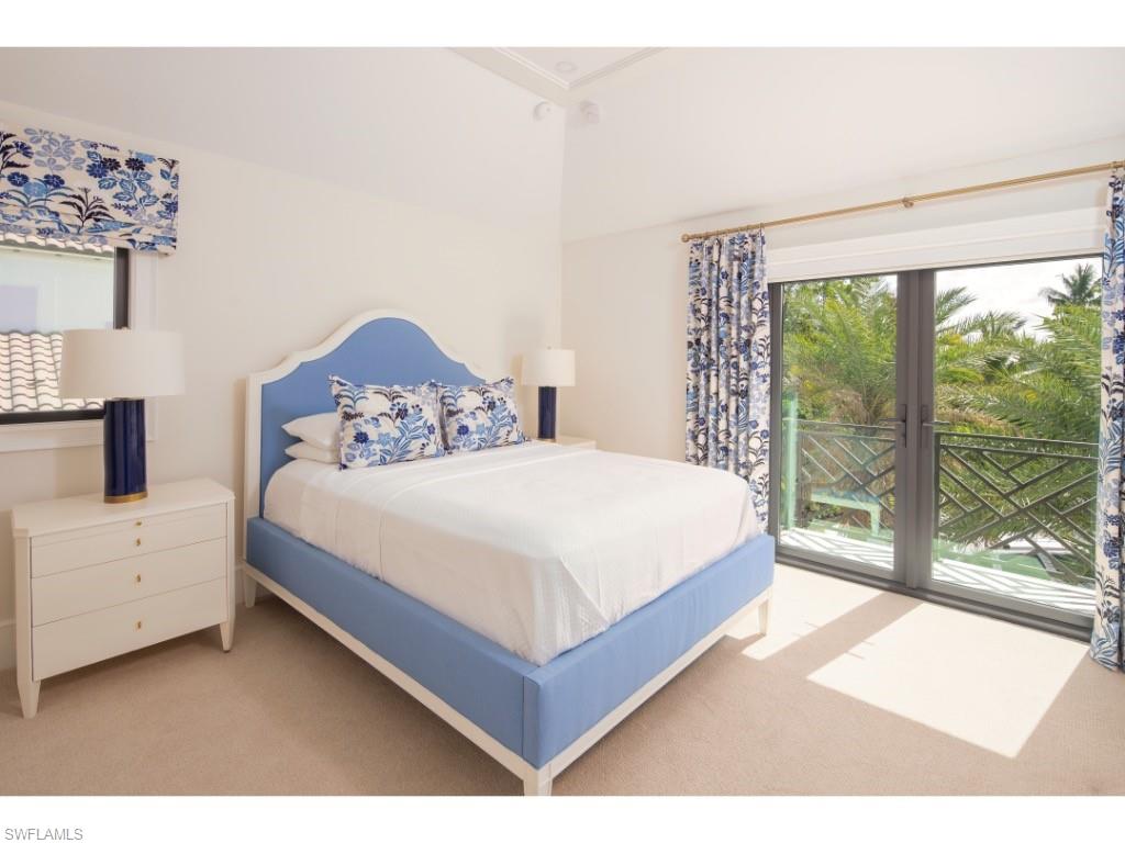 3540 Gin Lane Naples, FL 34102 - Photo 11 of 17