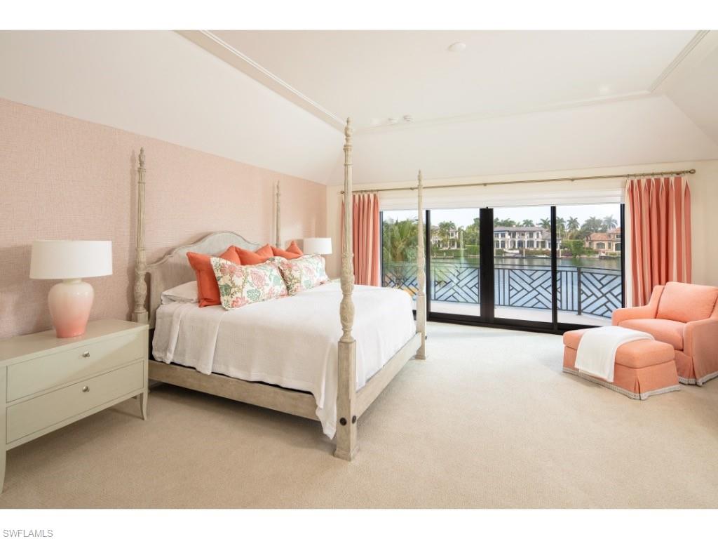 3540 Gin Lane Naples, FL 34102 - Photo 9 of 17